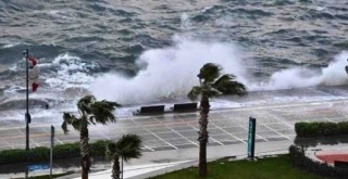 İzmir için fırtına, hortum ve kuvvetli yağış uyarısı