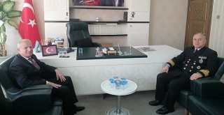 Ege Deniz Bölge Komutanı Deniz Kıdemli Albay Ertan Engerek, Müftü Gürler'i ziyaret etti