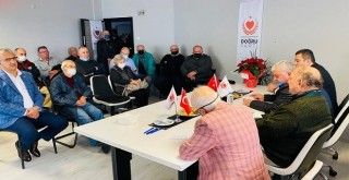 Nadi Karacalı Doğru Parti Karşıyaka Başkanlığına seçildi