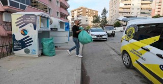 Gönüllü katılımla eşyalar yeni sahiplerine ulaştırılıyor