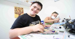 Engelsiz Yaşam Köyü'nde yaz çok renkli geçiyor