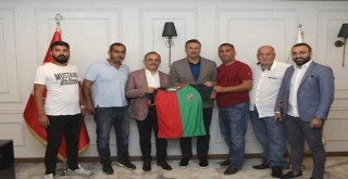 Karşıyaka Taraftarlar Derneği'nden stat atağı...