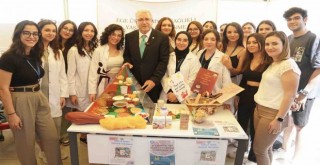 EÜ Karşıyaka Sağlık Bilimleri Fakültesi'nde Bilim Şenliği