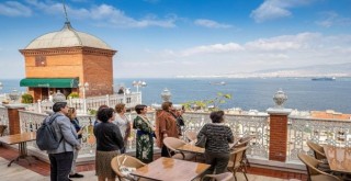 CHP’li başkan eşleri toplandı