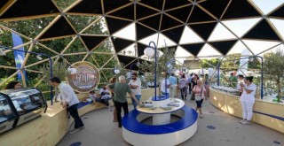 İzmirli markası, ziyaretçilerden yoğun ilgi gördü