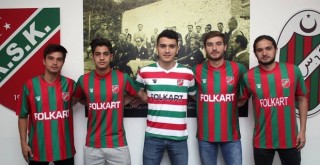 Karşıyaka 5 futbolcuyu profesyonel yaptı...