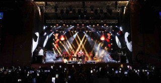 İzmir Fuarı’nda unutulmaz gece