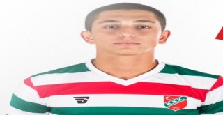 Karşıyaka'da Burak Karapınar kiralık gitti...