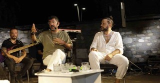 Kaleiçi sohbete ve müziğe doydu