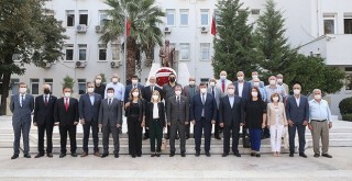 Karşıyaka'da Muhtarlar Günü kutlanıyor