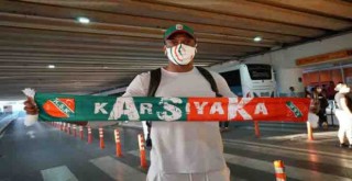 Pınar Karşıyaka'da Morgan İzmir'e geldi, sağlık kontrolünden geçti