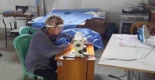 Karaburun'da maskeler tamam, sıra tek kullanımlık önlükte