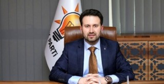 Ak Parti'nin Karşıyaka Adayı İsmail Çiftçioğlu