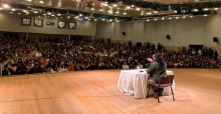 Ege Mizah Fest birbirinden ünlü isimleri ağırladı