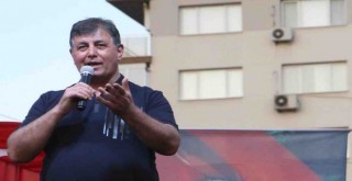 Karşıyaka Belediye Başkanı Cemil Tugay, İzmir Büyükşehir Belediyesi için dosyasını verdi