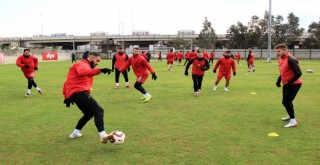 Karşıyaka 5 sezon sonra galibiyetle başlamak istiyor