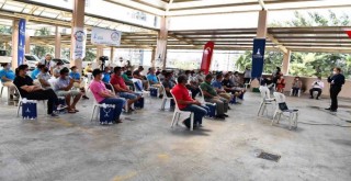 İzmir Büyükşehir’den apartman görevlilerine hijyen eğitimi