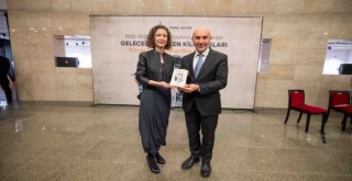 ''İzmir'in Yüzyılına İz Bırakanlar'' kitabı tanıtıldı