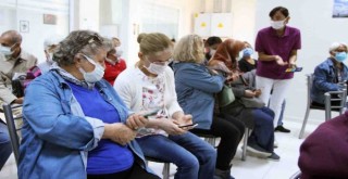 Karşıyaka Belediyesi’nden 65 yaş üstünü kuyruklardan kurtaracak çalışma