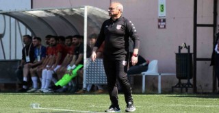 Sözeri: Oyuncularımız büyük bir aile olduklarını gösteriyorlar