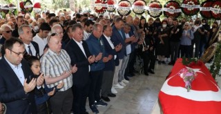 Canan Arıtman son yolculuğuna uğurlandı