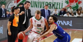 Pınar Karşıyaka pes etmedi seriyi eşitledi