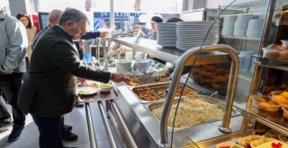 Buca’da Belediye Lokantası açıldı