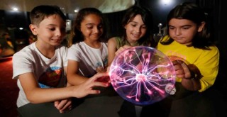 Sancar Maruflu Bilim Merkezi’ne ziyaretçi akını