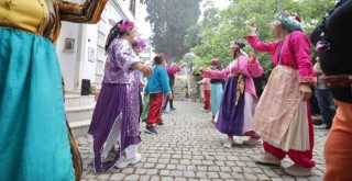Narlıdere baharı Yukarıköy'de karşıladı
