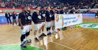 Pınar Karşıyaka, Tofaş'ı konuk ediyor