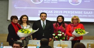 Deneyimli kadın gazeteciler Bornova’da vatandaşlarla buluştu