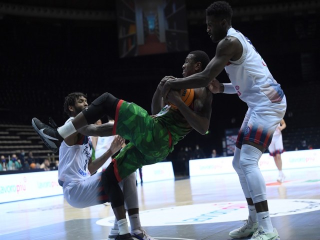 Fortitudo Bologna-Pınar Karşıyaka Özet görüntüler